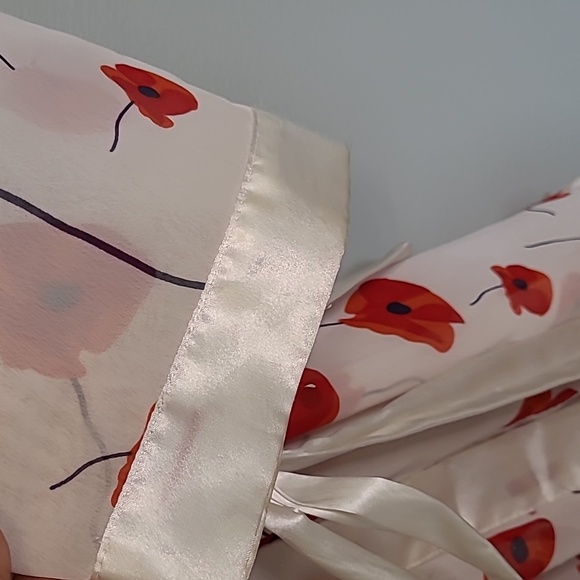 La Vie en Rose size small/medium robe - Picture 4 of 4